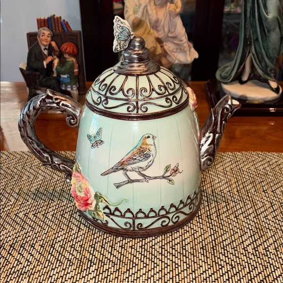 Fitz and Floyd Vintage Floral Teapot with Bird Design - Picture 6 of 14